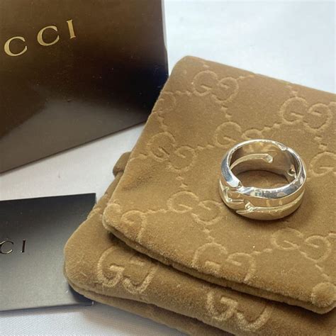 Gucci ノットリング